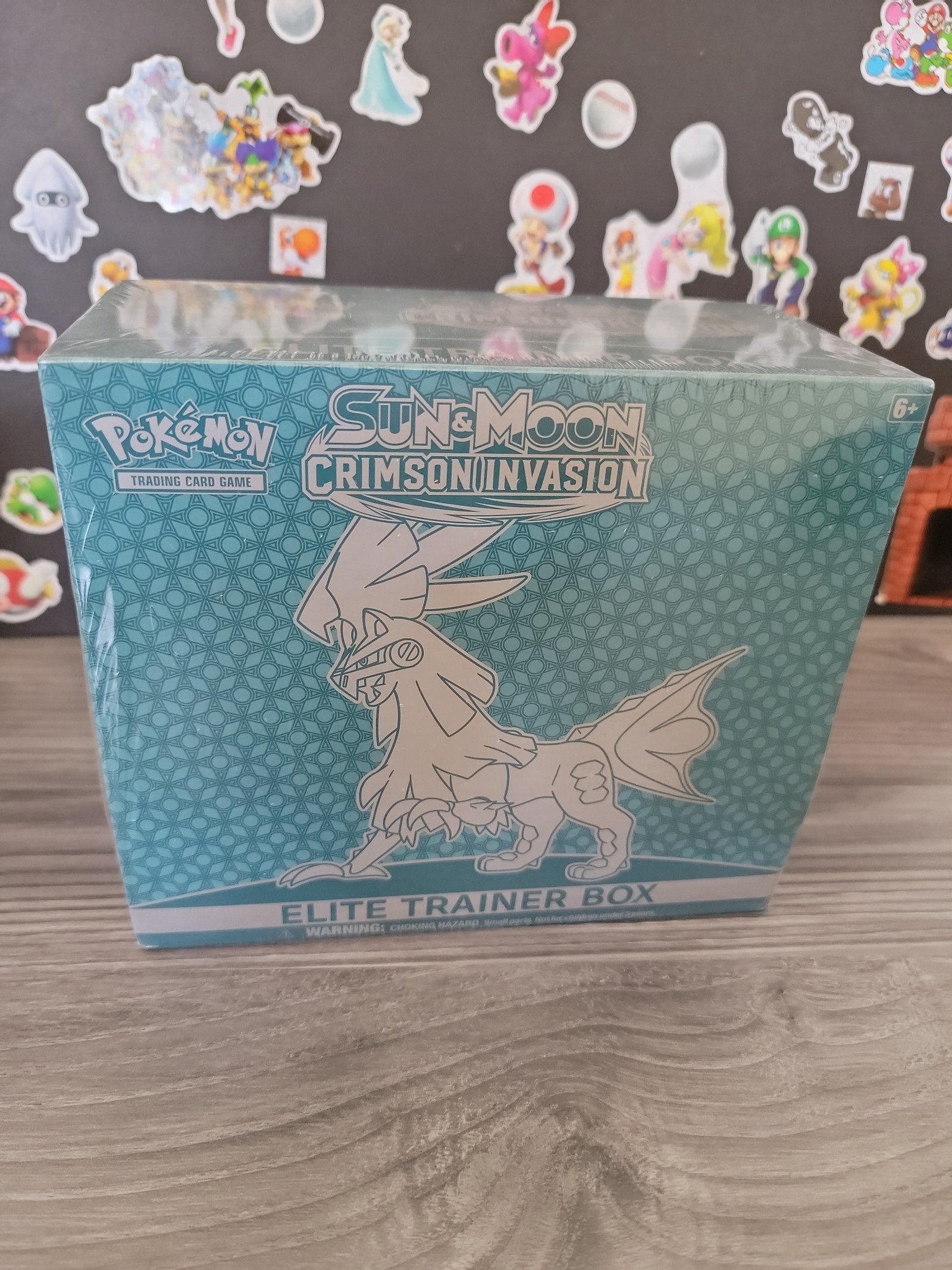 Pokémon TCG: Sun & Moon-Crimson Invasion Elite Trainer Box